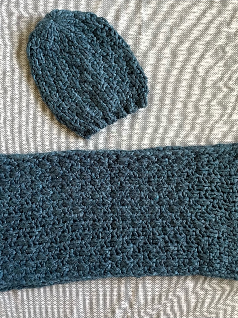 Old Navy Soft Knit Beanie and Scarf Set